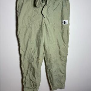 Calvin Klein Jeans in Light Olive